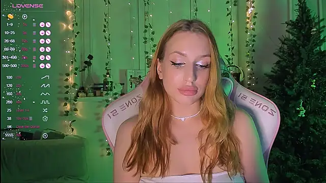 Snapshot of Anice_ chatting on 01-07-25, 01:17 Anice online show from 01-07-25, 01:17