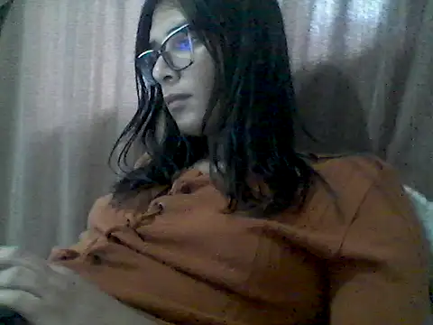 Snapshot of mariy_ chatting on 06-25-26, 06:45 mariy online show from 06-25-26, 06:45
