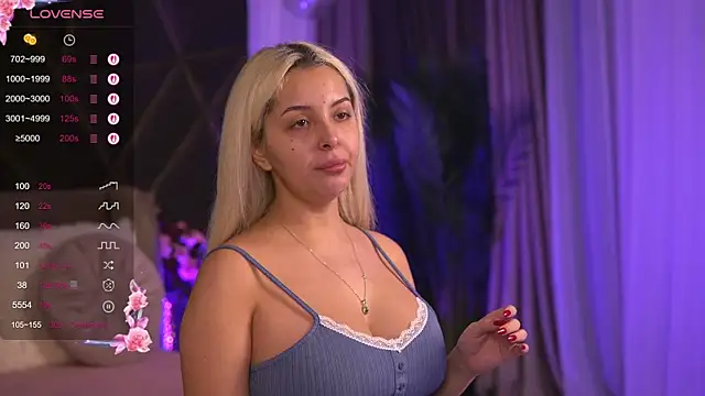 VictoriaMorrone online show from 03-22-25, 04:35