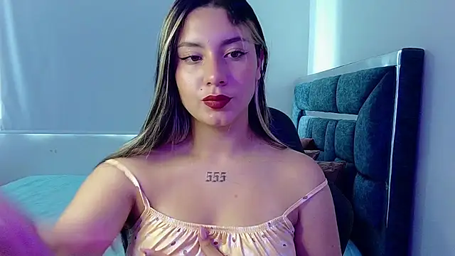 Lia 14  online show from 10-19-25, 02:50