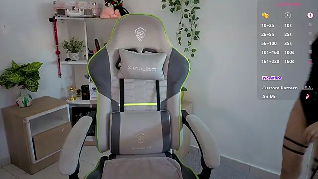 Snapshot of rosse_98_ chatting on 09-10-25, 01:00 rosse 98 online show from 09-10-25, 01:00