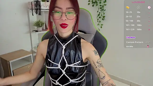 Snapshot of rosse_98_ chatting on 09-16-25, 01:12 rosse 98 online show from 09-16-25, 01:12