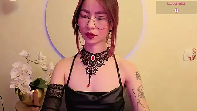 Snapshot of rosse_98_ chatting on 12-04-25, 03:10 rosse 98 online show from 12-04-25, 03:10