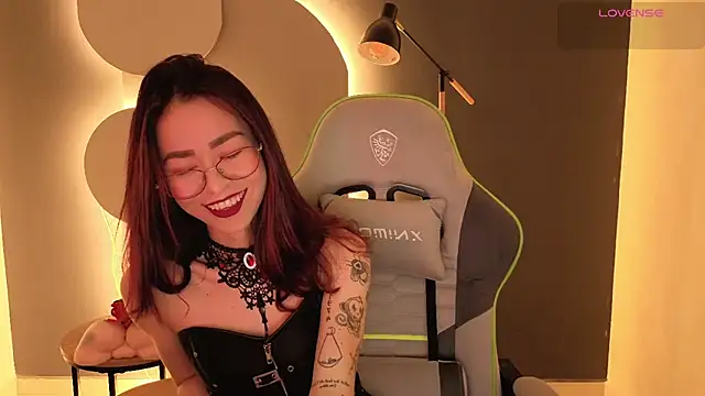 Snapshot of rosse_98_ chatting on 02-06-26, 01:14 rosse 98 online show from 02-06-26, 01:14