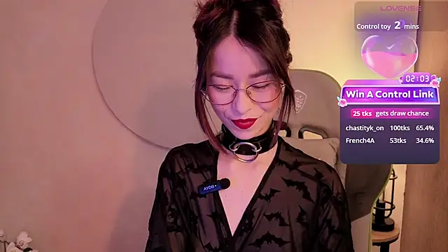 Snapshot of rosse_98_ chatting on 06-25-26, 02:43 rosse 98 online show from 06-25-26, 02:43