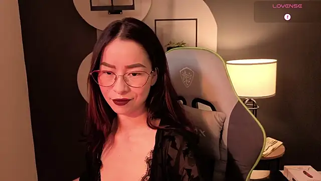 Snapshot of rosse_98_ chatting on 07-17-26, 02:24 rosse 98 online show from 07-17-26, 02:24