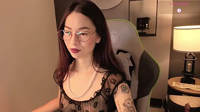 Snapshot of rosse_98_ chatting on 07-28-26, 04:39 rosse 98 online show from 07-28-26, 04:39
