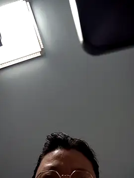 zhenzhen521 online show from 03-10-25, 04:14