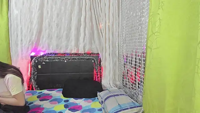 Snapshot of Megan_Miles02 chatting on 01-06-25, 03:20 Megan Miles02 online show from 01-06-25, 03:20