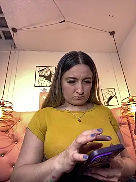 Snapshot of antonella87 chatting on 06-04-26, 11:11 antonella87 online show from 06-04-26, 11:11