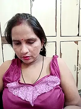 reemacouple007 online show from 10-06-25, 05:16