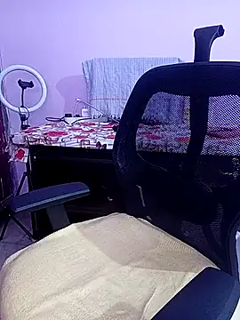 reemacouple007 online show from 04-26-26, 06:00