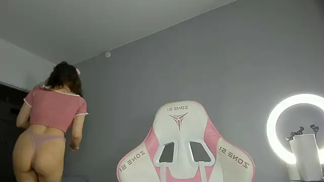 dolly ll online show from 02-13-25, 01:26