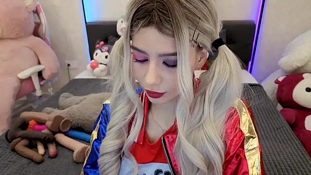 dolly ll online show from 11-28-25, 01:25