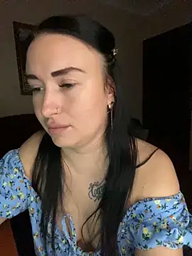 Roxana Bell online show from 10-27-25, 04:44