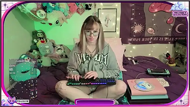 Snapshot of AmbrosiaKitty chatting on 02-24-26, 06:00 AmbrosiaKitty online show from 02-24-26, 06:00