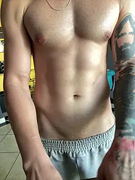 Snapshot of MachineDien chatting on 02-19-25, 11:17 MachineDien online show from 02-19-25, 11:17