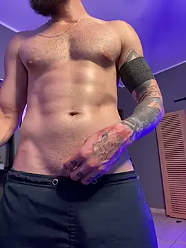 Snapshot of MachineDien chatting on 02-18-26, 11:44 MachineDien online show from 02-18-26, 11:44