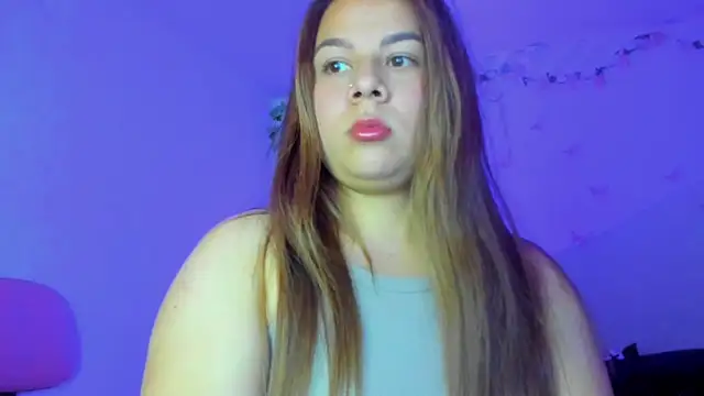 Snapshot of little_tifanny82 chatting on 03-04-26, 02:23 little tifanny82 online show from 03-04-26, 02:23