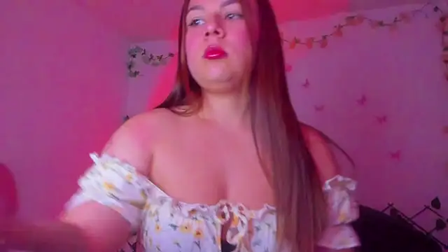 Snapshot of little_tifanny82 chatting on 03-05-26, 06:26 little tifanny82 online show from 03-05-26, 06:26