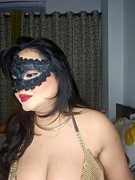 Snapshot of Blossam_07 chatting on 01-15-26, 02:43 Blossam 07 online show from 01-15-26, 02:43