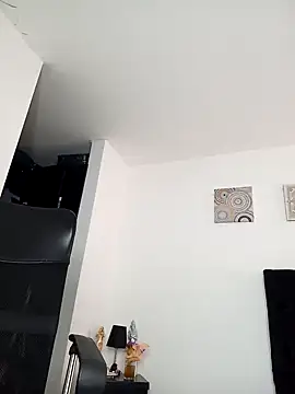 tata laima   online show from 01-03-25, 05:42