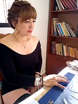 tata laima   online show from 01-15-25, 01:41