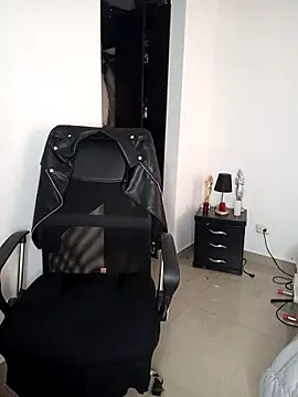 tata laima   online show from 01-29-25, 06:18