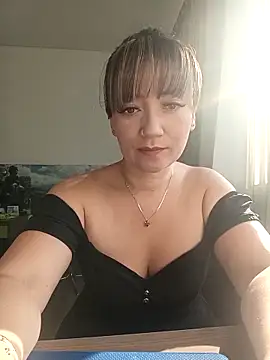 Snapshot of tata_laima__ chatting on 03-25-26, 12:55 tata laima online show from 03-25-26, 12:55