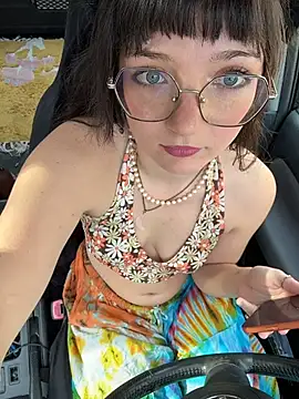 Snapshot of urpuppymoon chatting on 01-16-26, 08:24 urpuppymoon online show from 01-16-26, 08:24