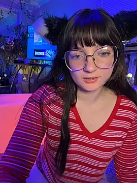 Snapshot of urpuppymoon chatting on 02-21-26, 08:37 urpuppymoon online show from 02-21-26, 08:37