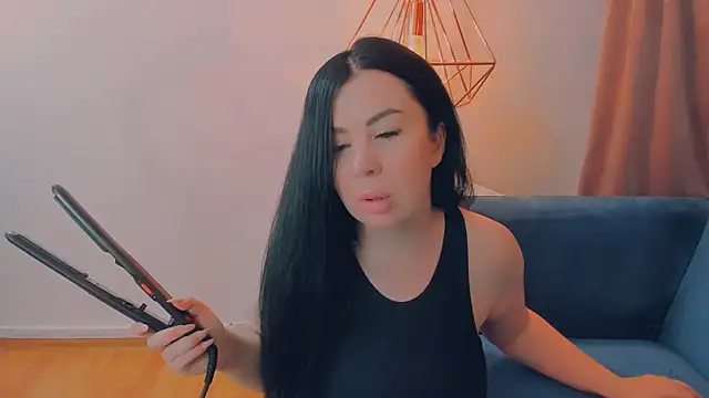 LayaFlow online show from 03-29-26, 07:41