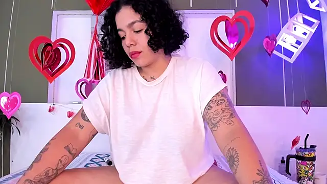 Alexxxholy online show from 02-15-25, 08:22