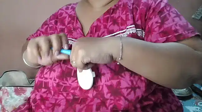 Ravina patil1 online show from 01-13-25, 03:47