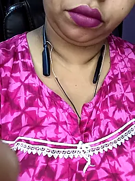 Ravina patil1 online show from 10-31-25, 12:39