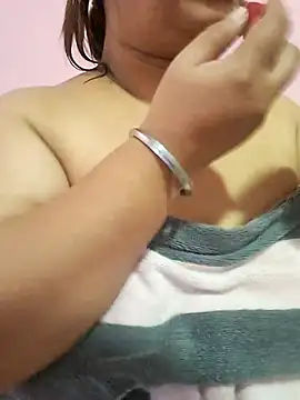Ravina patil1 online show from 06-26-26, 03:55