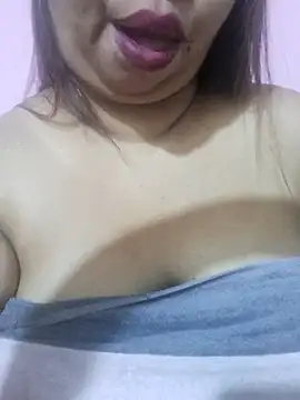 Ravina patil1 online show from 07-19-26, 03:43
