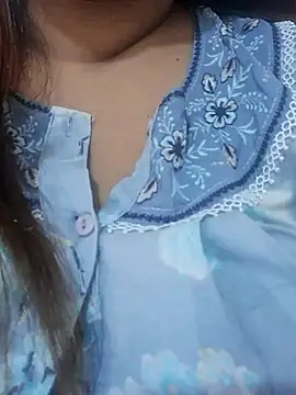 Ravina patil1 online show from 07-26-26, 05:37