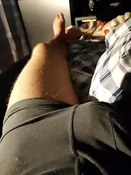 Snapshot of heszkewmeszke36 chatting on 10-28-25, 07:23 heszkewmeszke36 online show from 10-28-25, 07:23