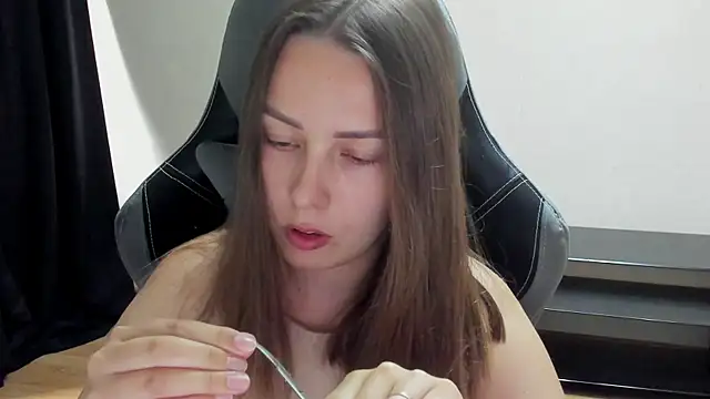 Mia shy1 online show from 06-25-26, 10:09