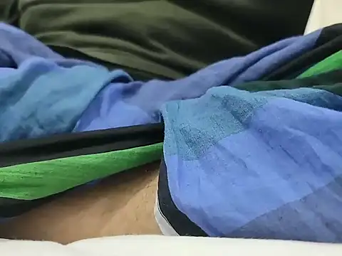 Snapshot of daddylove87 chatting on 12-22-25, 12:35 daddylove87 online show from 12-22-25, 12:35