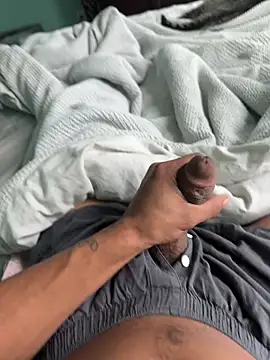 Snapshot of kingoqueens chatting on 09-25-25, 06:00 kingoqueens online show from 09-25-25, 06:00