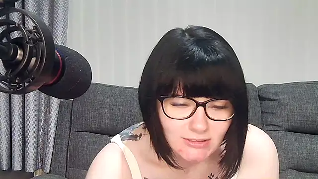 Snapshot of SquirtingIrishShannon chatting on 02-06-25, 06:13 SquirtingIrishShannon online show from 02-06-25, 06:13