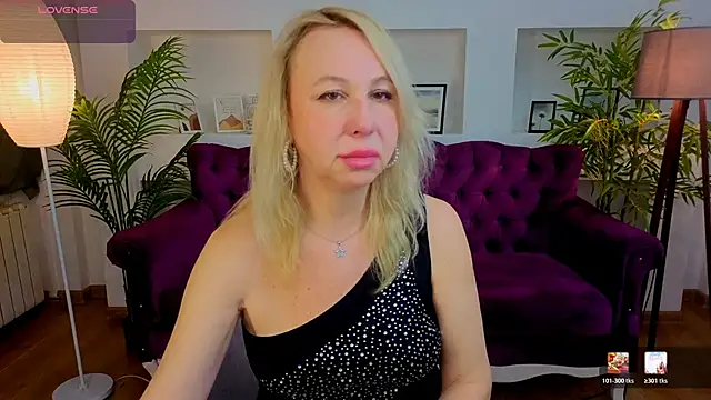 Anny Jey  online show from 04-24-26, 06:10