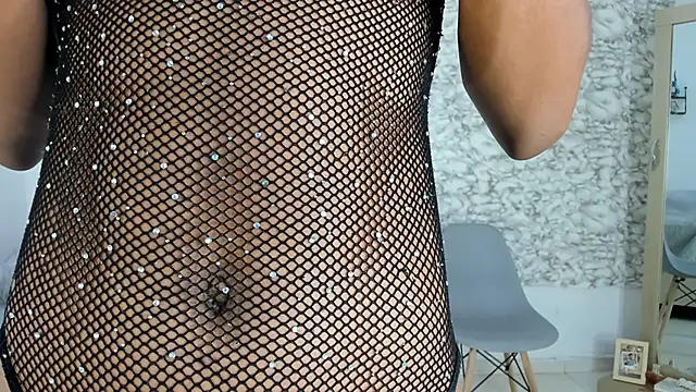 Snapshot of Canhela1 chatting on 11-15-25, 01:47 Canhela1 online show from 11-15-25, 01:47