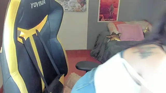 Aliiz 01 online show from 04-29-26, 09:32