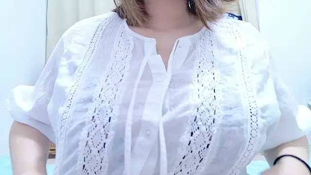 Snapshot of Megu_Melon chatting on 05-06-26, 05:35 Megu Melon online show from 05-06-26, 05:35