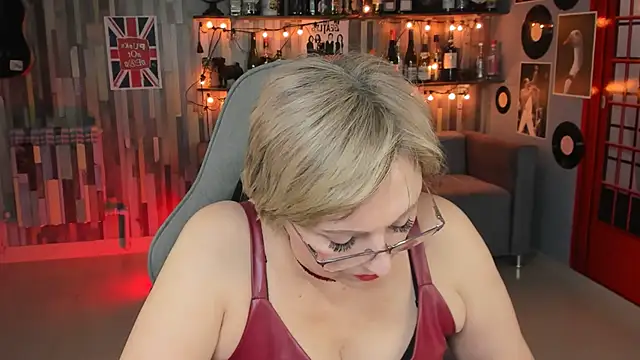 sugar vivien online show from 03-21-25, 09:23