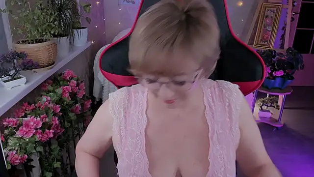 sugar vivien online show from 04-13-26, 02:11