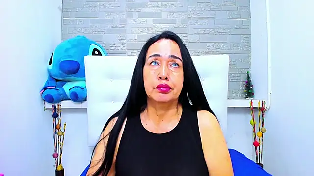 HorniestMilf online show from 10-12-25, 04:39